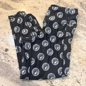 Buc-ee's Athletic Leggings Medium
